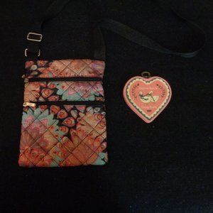 QUILTED FLORAL PURSE & VINTAGE GEESE WOODEN LOVE HEART LOT